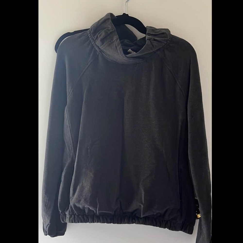 Lululemon Sweatshirt